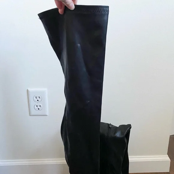 Truffle Collection Chunky Stretch Over the Knee Boots in Black - Picture 4 of 7